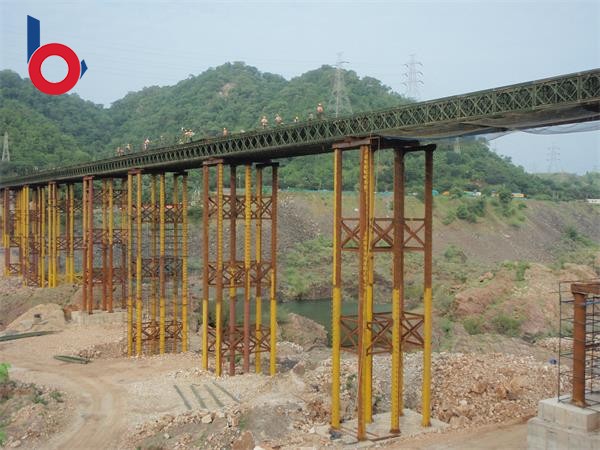 印度225米多跨上承式貝雷鋼橋